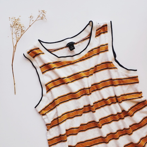 Ann Taylor Tops - Ann Taylor Sleeveless Linen Sunday Tee